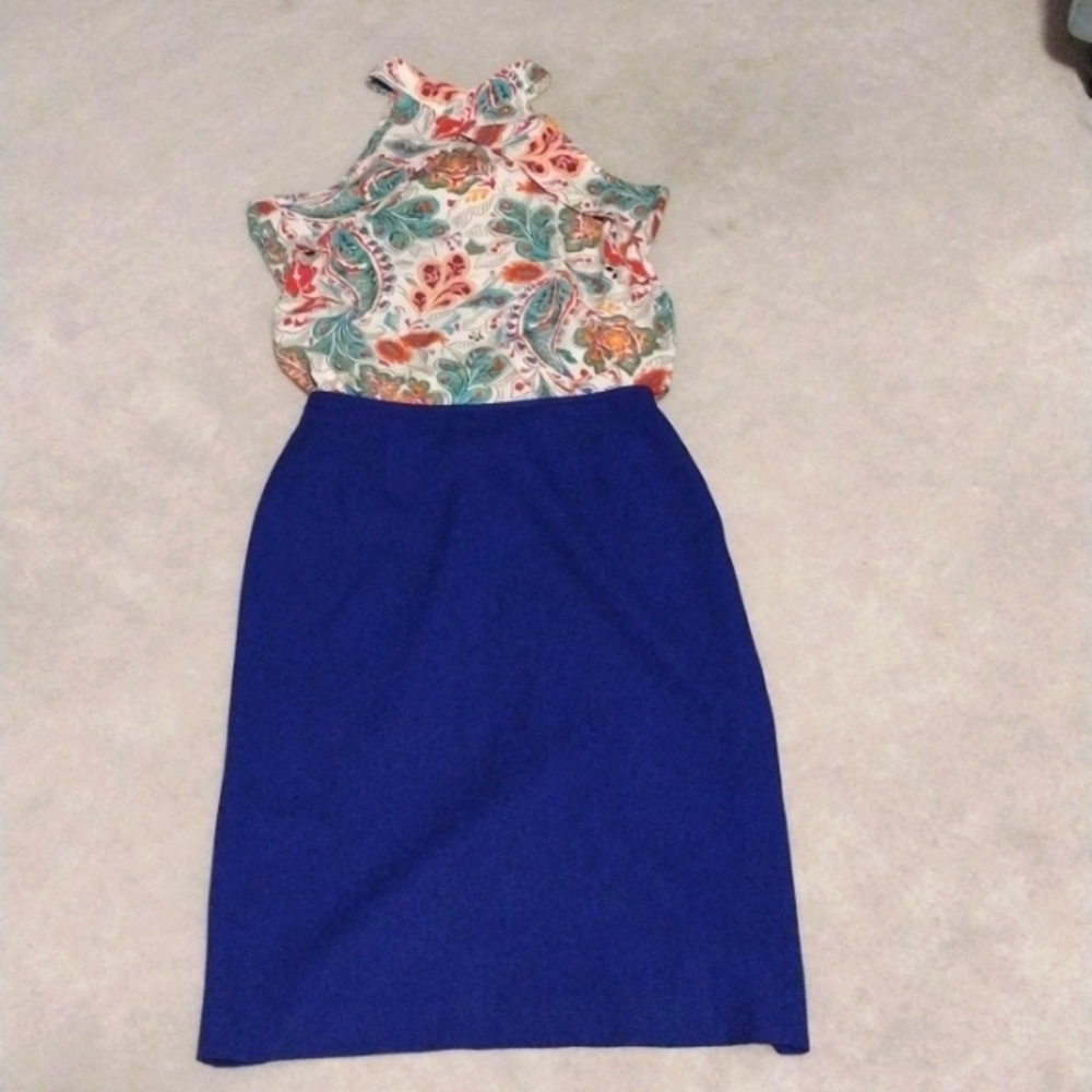 Women's blue skirt Sz 4 waist 26 in